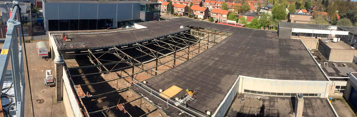 Renovatie dak met dakpanelen