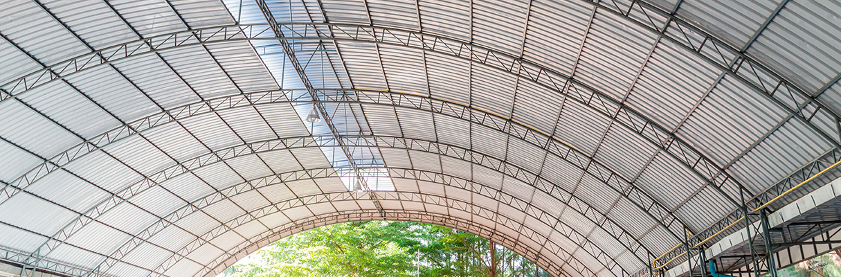 Gebouw agrische sector met sandwichpanelen
